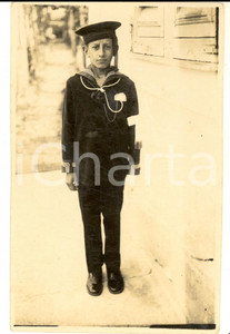 Fotografia d epoca originale 1930 ca ITALIA Marinaretto in divisa nave DANDOLO alla Prima Comunione Foto 1