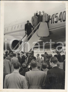 Fotografia d epoca originale 1956 LONDON Georgij MALENKOV Walter CITRINE leaving airport on Tupolev Tu104 1