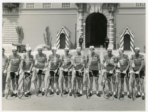 Fotografia d epoca originale 1966 CICLISMO GIRO D ITALIA 1 Tappa DIANO MARINA Squadra FILOTEX Foto 1