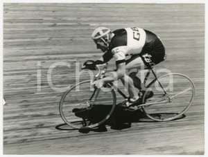 Fotografia d epoca originale 1966 MILANO Vigorelli CICLISMO su PISTA  Leandro FAGGIN campione del mondo FOTO 1