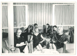Fotografia d epoca originale 1950 ca ITALIA  M/N GIULIO CESARE Serata al lounge bar   Foto 18x13 cm 1