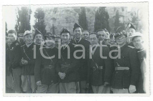 Fotografia d epoca originale 1940 ca GOLIARDIA TRIESTE Consegna gonfalone Giurisprudenza  Foto 14x9 1 1