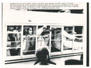 Fotografia d epoca originale 1979 BOSTON USA Racial incidents  Busload of black students leaving Telefoto 1