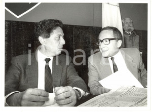 1985 ca MILANO Roberto MAZZOTTA con Gianstefano FRIGERIO *Foto 24x18 cm