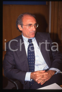 35mm vintage slide* 1996 MILANO Giovanni VALENTINI durante un convegno (1)