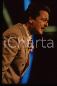 35mm vintage slide* 1988 FESTIVAL DI SANREMO Beppe GRILLO in scena RAI UNO (42)