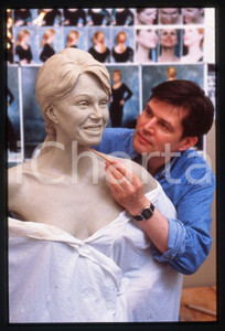 35mm vintage slide* 1994 LONDON Joanna LUMLEY - MADAME TUSSAUDS' Waxwork (2)