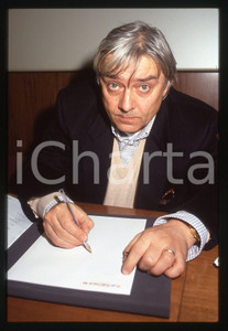 35mm vintage slide* 1990ca ITALIA - COSTUME Milo MANARA ritratto (25)