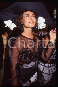 Fotografia d epoca originale 35mm vintage slide 1992 VENEZIA Corinne CLERY a una serata di gala  Ritratto 5 1