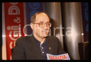 Fotografia d epoca originale 35mm vintage slide 1985 RAI DUE Padre Alex ZANOTELLI a OGGI & DOMANI 2 1