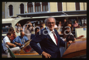 35mm vintage slide* 1983 VENEZIA Federico FELLINI in motoscafo - Ritratto (6)