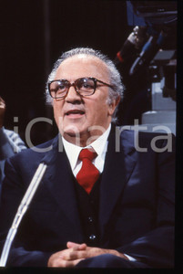Fotografia d epoca originale 35mm vintage slide 1983 RAI 2 Federico FELLINI a BLITZ  Ritratto regista 2 1