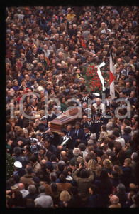35mm vintage slide* 1993 RIMINI Federico FELLINI - Funerale del regista (17)