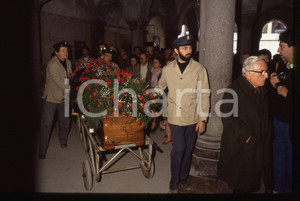 35mm vintage slide* 1986 MILANO Funerale Michele SINDONA - Trasporto feretro (5)