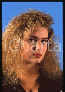 35mm vintage slide* 1989 CANALE 5 Ylenia CARRISI - Ritratto della showgirl (3)