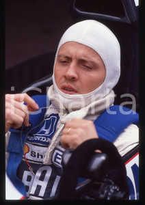 35mm vintage slide* 1991 FORMULA 1 - Stefano MODENA su TYRRELL 020 ai box (6)