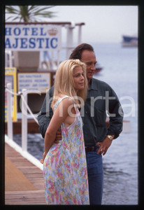 35mm vintage slide* 1994 FESTIVAL CANNES - Linda HAMILTON e Jim BELUSHI (20)
