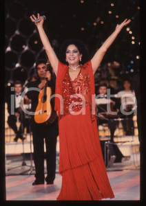 35mm vintage slide* 1988 CANALE 5 Lola FLORES canta al RAFFAELLA CARRÀ SHOW (10)