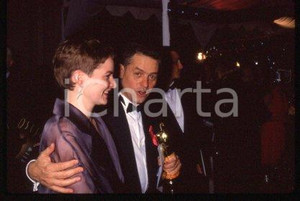 35mm vintage slide* 1992 LOS ANGELES - ACADEMY AWARDS Jonathan DEMME & wife (9)