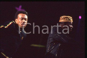 35mm vintage slide* 1993 ca MILAN - American band EARTH, WIND & FIRE (54)