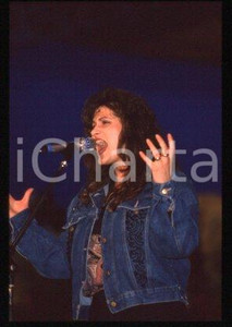 35mm vintage slide* 1990 MILAN Neapolitan singer of "FAVOLANDO" Rosè CRISCI (5)