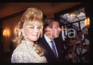 35mm vintage slide* 1994 ca MILAN Ivana TRUMP Riccardo MAZZUCCHELLI (6)