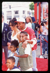 Fotografia d epoca originale 35mm vintage slide 1995ca BOXE Sugar Ray LEONARD con Bernadette ROBI 5 1