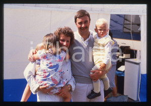 35mm vintage slide* 1985 ca COSTUME Nigel e Roseanne MANSELL Ritratto FORMULA 1