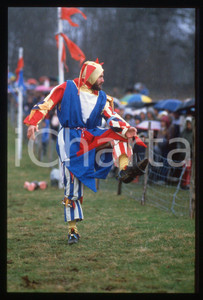 Fotografia d epoca originale 35mm vintage slide 1985 ca CHILHAM CASTLE UK  JOUSTING Tournament 4 1