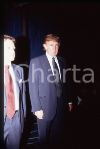 35mm vintage slide* 1998 MILANO Donald TRUMP partecipa a sfilata VERSACE