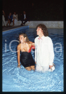 35mm vintage slide* 1988 COSTUME - Ana OBREGON e Gianfranco BULLO in piscina (3)