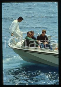 35mm vintage slide* 1991 CANNES - Arnold SCHWARZENEGGER paparazzato in barca