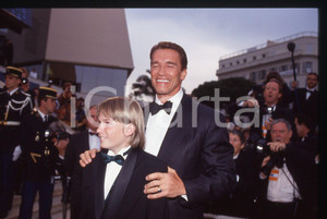 35mm vintage slide* 1993 FESTIVAL CANNES Arnold SCHWARZENEGGER Austin O'BRIEN 20