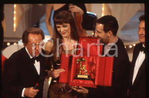 35mm vintage slide* 1997 FESTIVAL SANREMO - Mike BONGIORNO e i JALISSE (2)