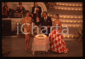 35mm vintage slide* 1995 FESTIVAL SANREMO Anna FALCHI Claudia KOLL Pippo BAUDO 7