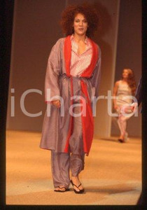 Tina JONES - MASKA collection Spring/Summer 99 MILAN 1998 * 35mm vintage slide 1