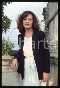 35mm vintage slide* 1990 ca CINEMA Maria LABORIT Ritratto dell'attrice (6)   Diapositiva d'epoca, in formato 35 mm. CONDIZIONI: GOODTutti i diritti riservati.E' severamente vietata la riproduzione. ICharta mette in vendita, sul negozio eBay e in esclusiva sul sito "icharta" il proprio archivio composto da numerose diapositive e negativi fotografici d'epoca, tutti originali e autentici, che attraversano la storia del costume italiano tra gli la fine degli anni Sessanta e Novanta.Si tratta di uno sguardo inedito sull'attualit&agrave;, la politica, la vita quotidiana, il gossip e la cultura, che fotografa il cambiamento della nazione in quest'ultimo scorcio del XX secolo. Un'occasione unica per il mercato del collezionismo, che vede finalmente disponibile un archivio eccezionale per vastit&agrave;, tematiche e condizioni, in un settore (il negativo fotografico e la diapositiva) di assoluta novit&agrave; e dalle interessanti prospettive di investimento.  originale e autentica 1