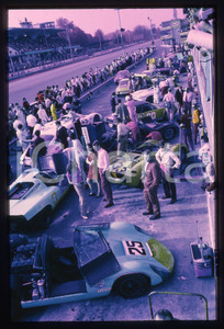 35mm vintage slide* 1970 1000 KM MONZA Parco chiuso dopo la gara