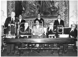 1959 ROMA Consiglio d'Europa - Tavolo della presidenza con Giuseppe PELLA *Foto