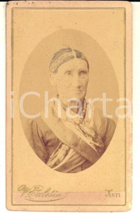 1915 ca ASTI Ritratto di donna con foulard a fiori *Foto Vittorio ECCLESIA CDV