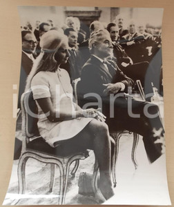 1970 ca COSTUME Direttore Herbert VON KARAJAN con la moglie Eliette *Foto 30x40