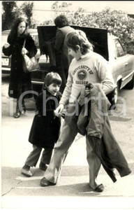 1975 ca SVIZZERA Massimiliano PANI con la sorella Benedetta MAZZINI (2) Foto 
