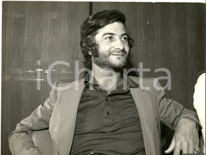 1970 ca CINEMA Ritratto dell'attore Jean-Claude BRIALY - Foto 27x21 cm Fotografia d'epoca. CONDIZIONI: fair (piegature al margine superiore)FORMATO: 30x20 cm      originale e autentica 1