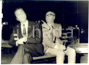 1965 ca TEATRO ITALIA Attore Aroldo TIERI in una scena al bar - Foto 24x18  cm
