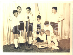 Fotografia d epoca originale 1960 ca ITALIA COSTUME Un concerto di bambini Foto VINTAGE 24x18 cm 1