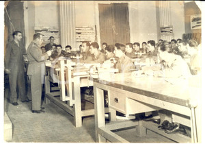 1950 ca MESSINA Laboratorio per fabbricazione armi esercito (1) Foto DANNEGGIATA