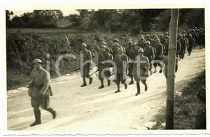 Fotografia d epoca originale 1941 WW2 ISTRIA  SISSANO 412° bis Battaglione Costiero in marcia I° annuale 1 1