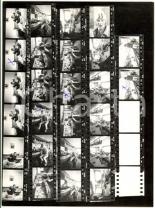 1970 ca SAUZE D'OULX Sciatore Piero GROS in casa e al bar - Foto 26 provini