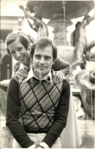 1970 ca COSTUME ITALIA I VIANELLA - Wilma GOICH Edoardo VIANELLO (2) Foto 20x30