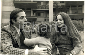 1970 ca COSTUME Carlo GIUFFRE' con moglie e figlio bambino (9) Foto 30x20 cm